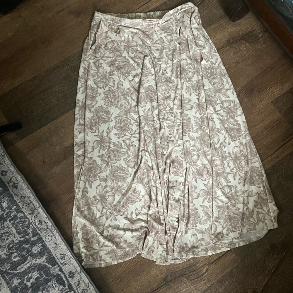 Floral maxi skirt